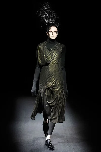 Look 39